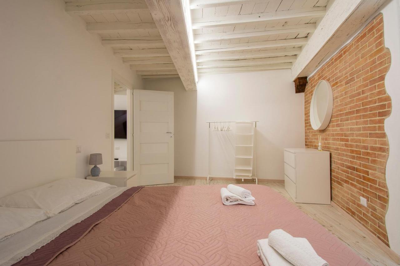 Casa Alice - Elegant In The Centre Of The City Siena Exterior photo